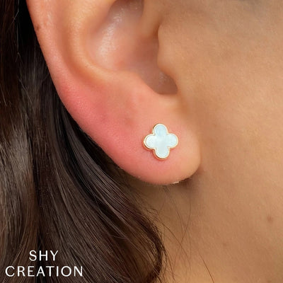 Shy Creation Mother of Pearl Clover Earrings